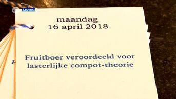 Leuvense cafébaas giet eigen mopjes en woordspelingen in digitale scheurkalender