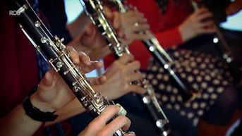 Amateurama - Afl. 4: Harmonieorkest Panta Rei en dansgroep Choreoatelier brengen 'Rythms'