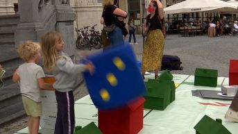 Documentaire filmfestival Docville pakt uit met XL spelbord op Grote Markt in Leuven