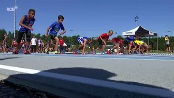 Jonge topatleten strijken neer op de atletiekpiste Houtemveld in Tienen
